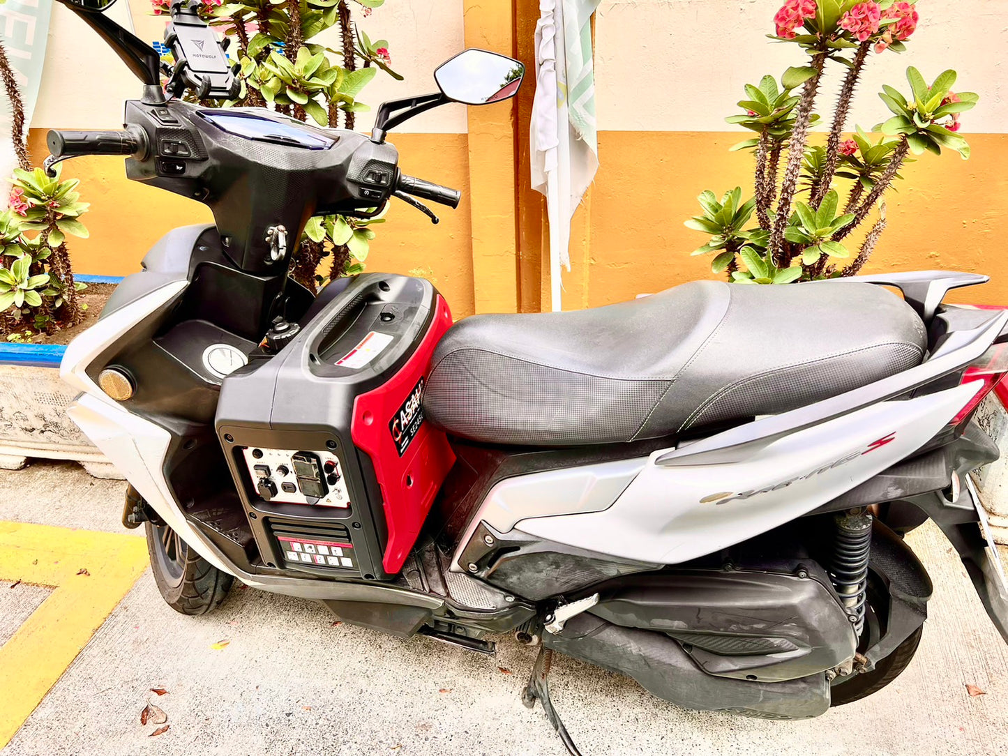E大發電機 2450型 (工地用)