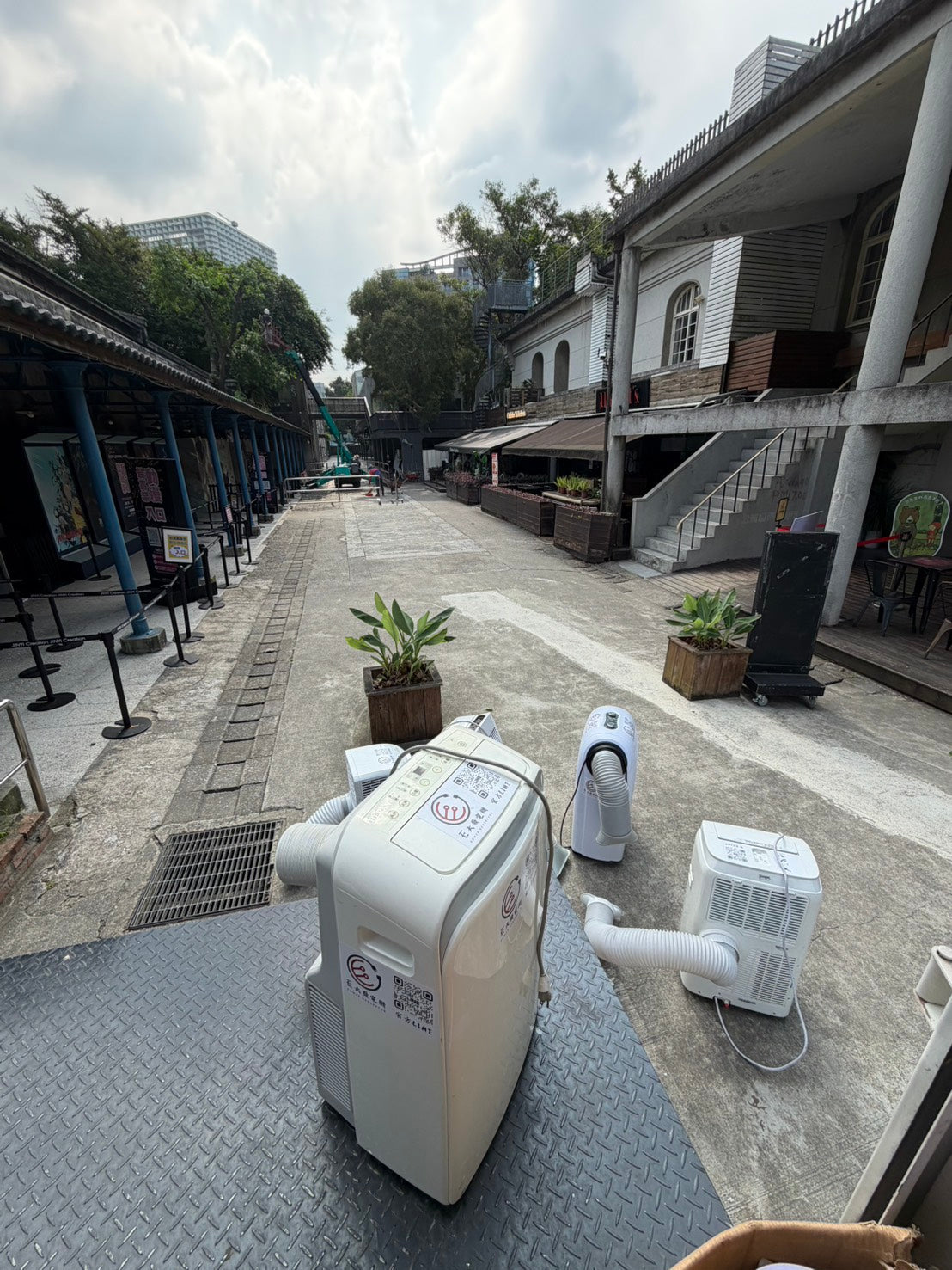 E大發電機 1.5噸行動冷氣出租｜高級大樓、上市公司、國軍單位、專案場域臨時降溫